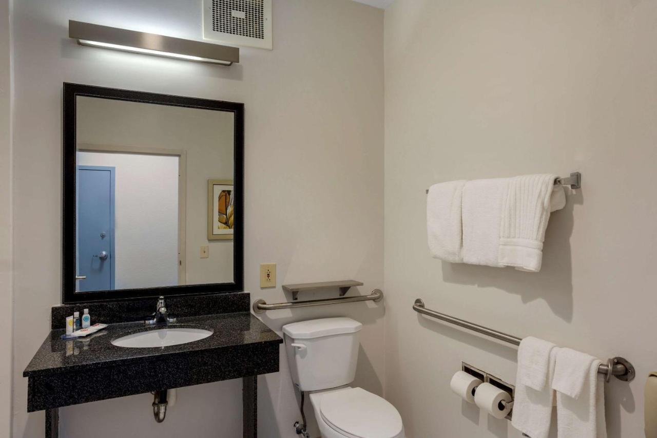 Comfort Inn & Suites Mt Laurel-Philadelphia Mount Laurel Eksteriør billede